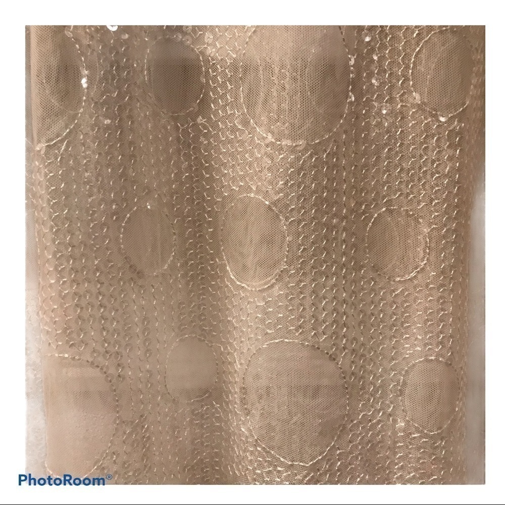 Sheer Netting Sequins Circle Patterned Short Puff… - image 3